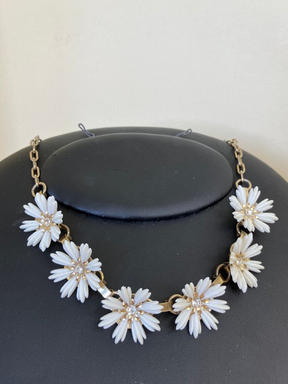 White Daisy Flower Necklace Rhinestone & White Plastic Petals Vintage 60s